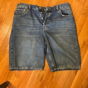 Topshop Editor Bermuda shorts high rise